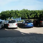 Bilo Apartment *